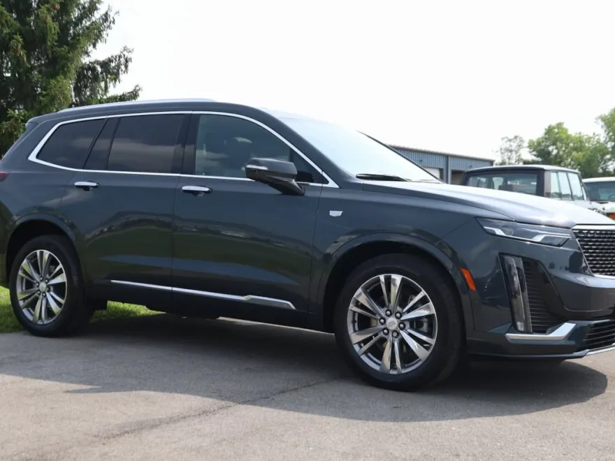 2022 Cadillac XT6 Premium Luxury photo 1