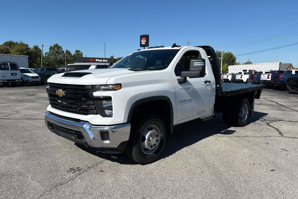 2025 Chevrolet Silverado 3500HD Work Truck photo 1
