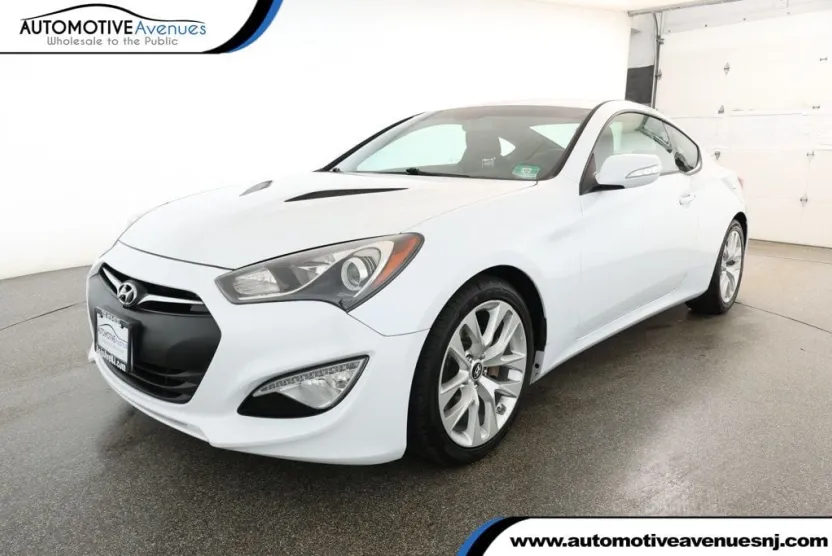 2016 Hyundai Genesis Coupe photo 1