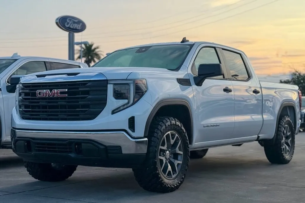2024 Gmc Sierra 1500 Pro photo 1