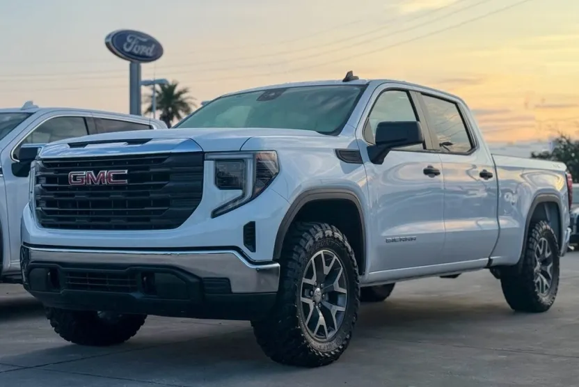 2024 Gmc Sierra 1500 Pro photo 1