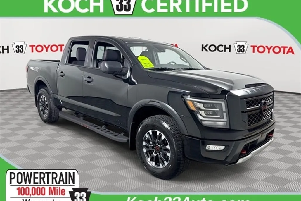 2023 Nissan Titan PRO-4X photo 1