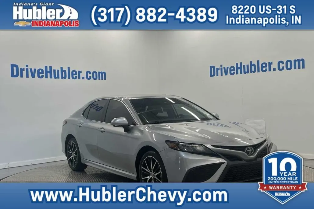 2022 Toyota Camry SE photo 1