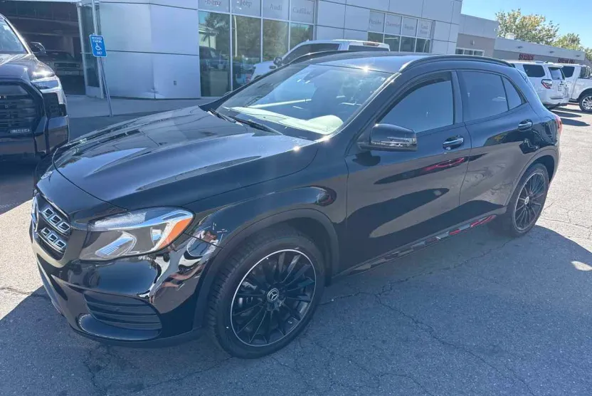 2019 Mercedes Benz GLA 250 4MATIC AMG photo 1