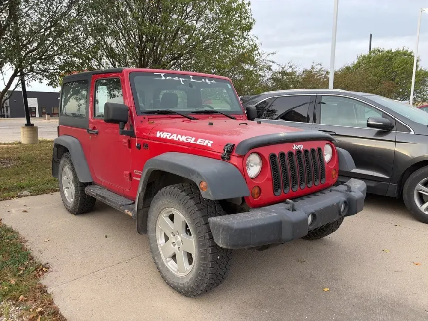 2011 Jeep Wrangler X photo 1