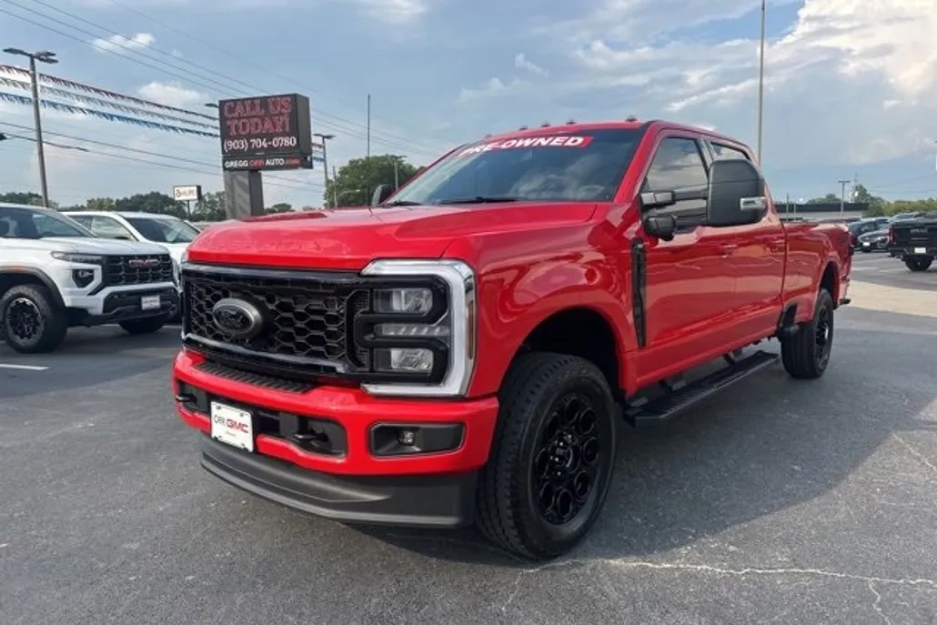 2025 Ford F-350 XLT photo 1