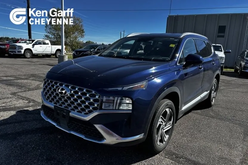 2022 Hyundai Santa Fe SEL photo 1