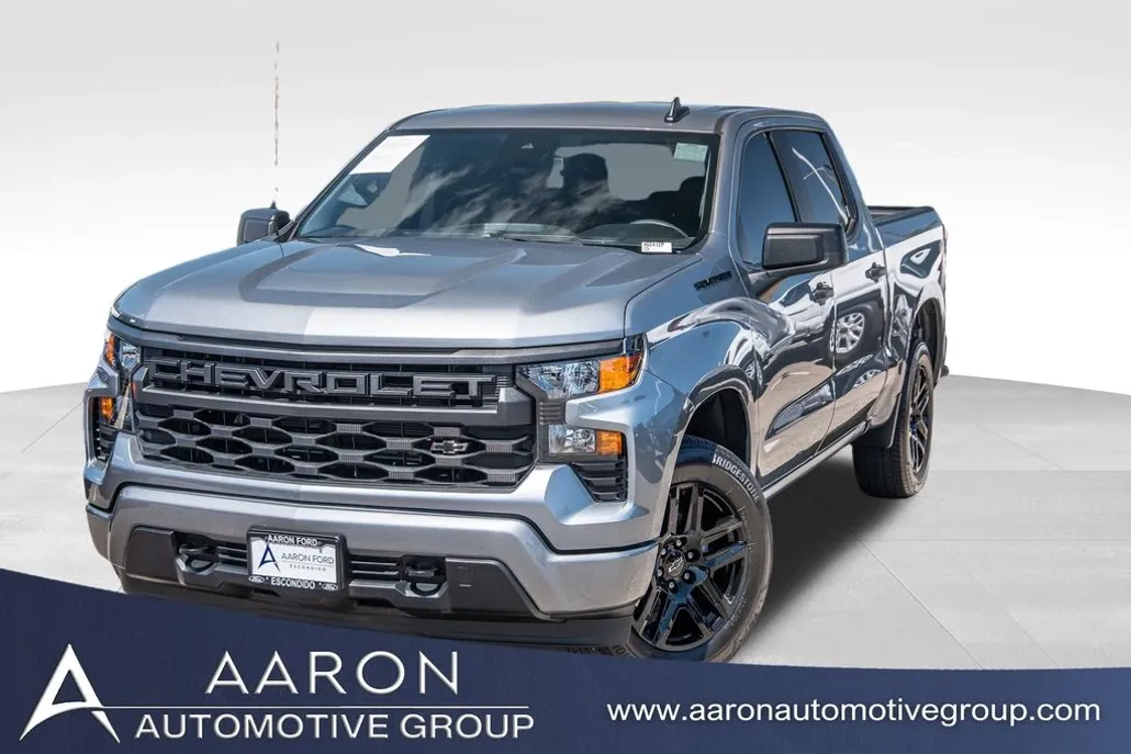 2024 Chevrolet Silverado 1500 Custom photo 1