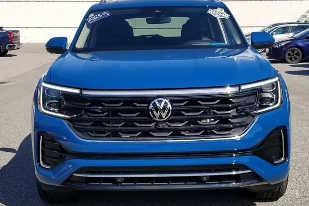 2025 Volkswagen Atlas SEL Premium R-Line photo 1