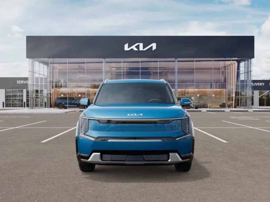 2026 Kia EV9 Land photo 1