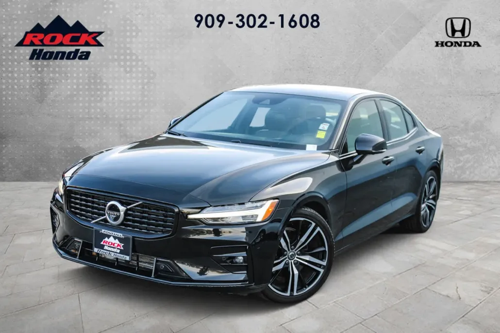 2021 Volvo S60 T5 R-Design photo 1