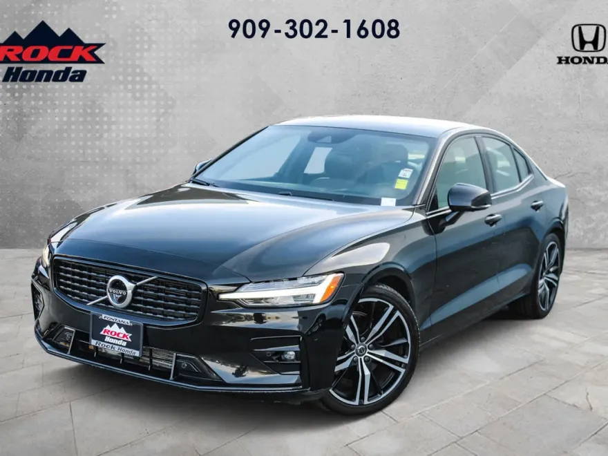 2021 Volvo S60 T5 R-Design photo 1