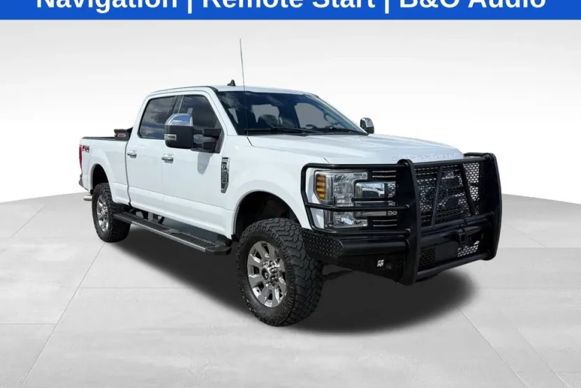 2019 Ford F-250 Lariat photo 1
