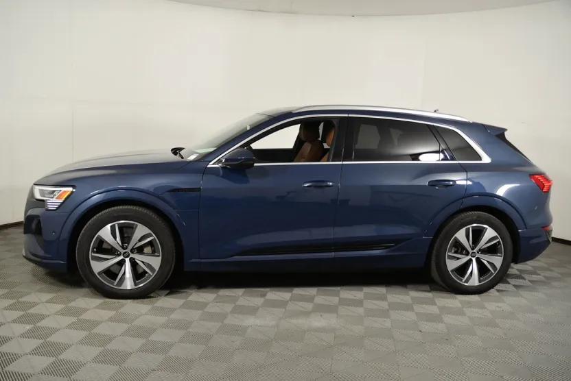 2024 Audi Q8 E-tron Premium Plus photo 1