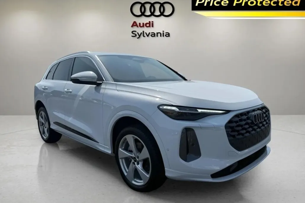 2025 Audi Q5 2.0T Premium Plus photo 1