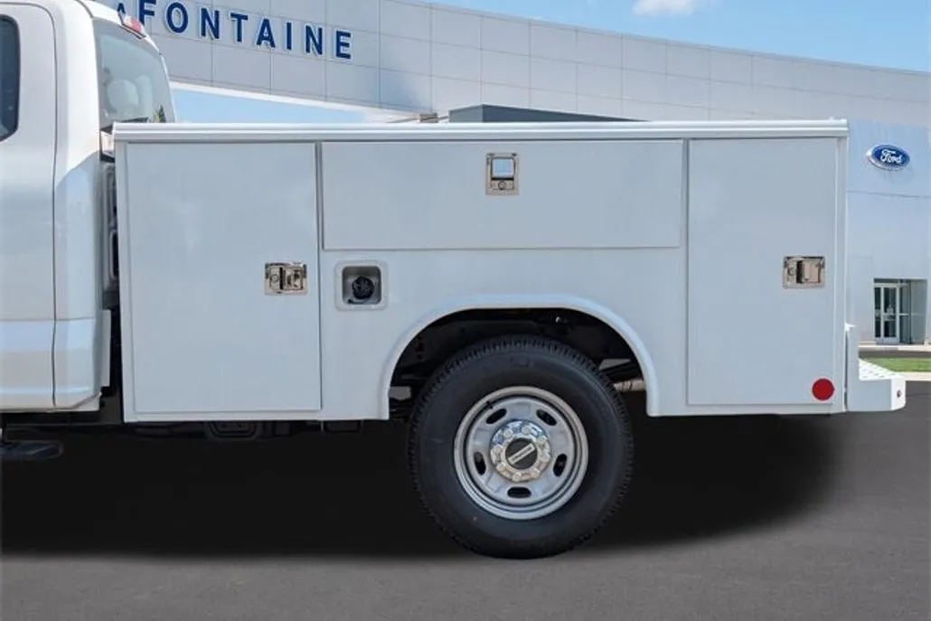 2025 Ford F-250 photo 1