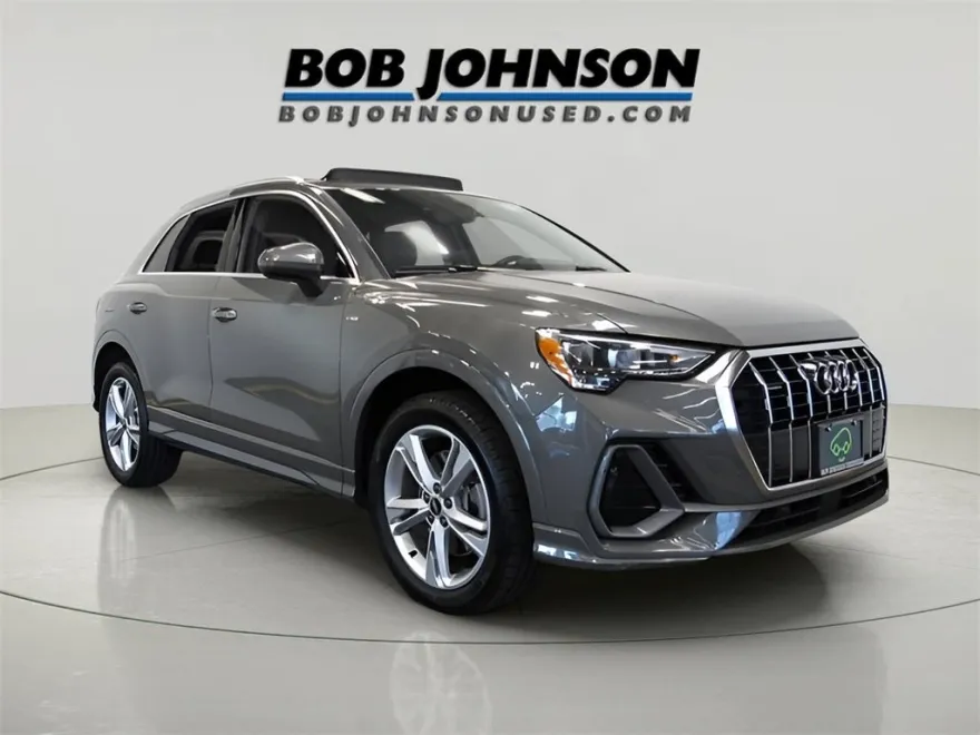 2022 Audi Q3 Premium 45 TFSI S line photo 1