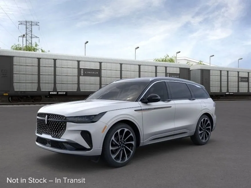 2025 Lincoln Nautilus Black Label photo 1