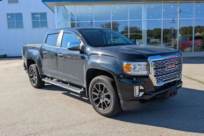 2022 Gmc Canyon Denali photo 1