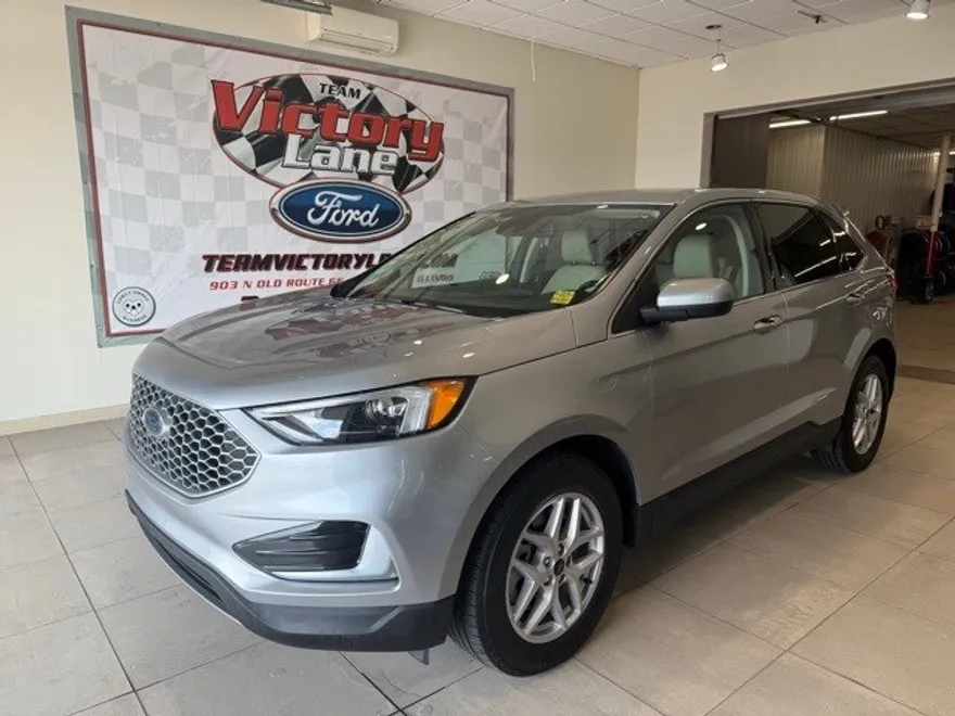 2024 Ford Edge SEL photo 1