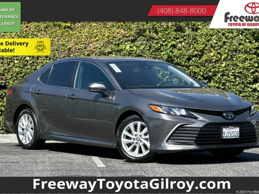 2024 Toyota Camry LE photo 1