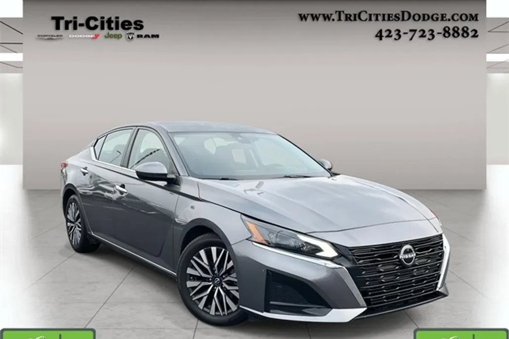 2023 Nissan Altima 2.5 SV photo 1