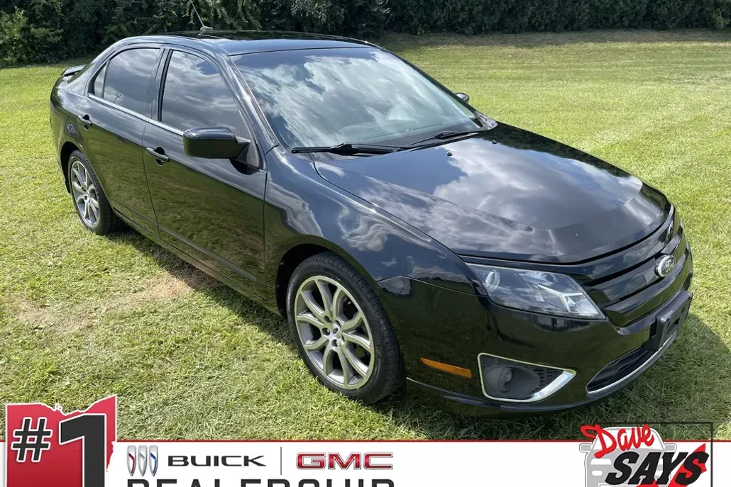 2012 Ford Fusion SE photo 1
