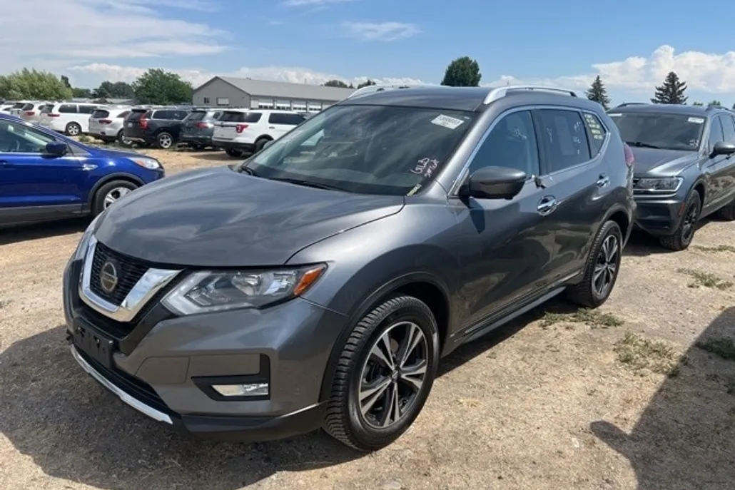 2018 Nissan Rogue SL photo 1