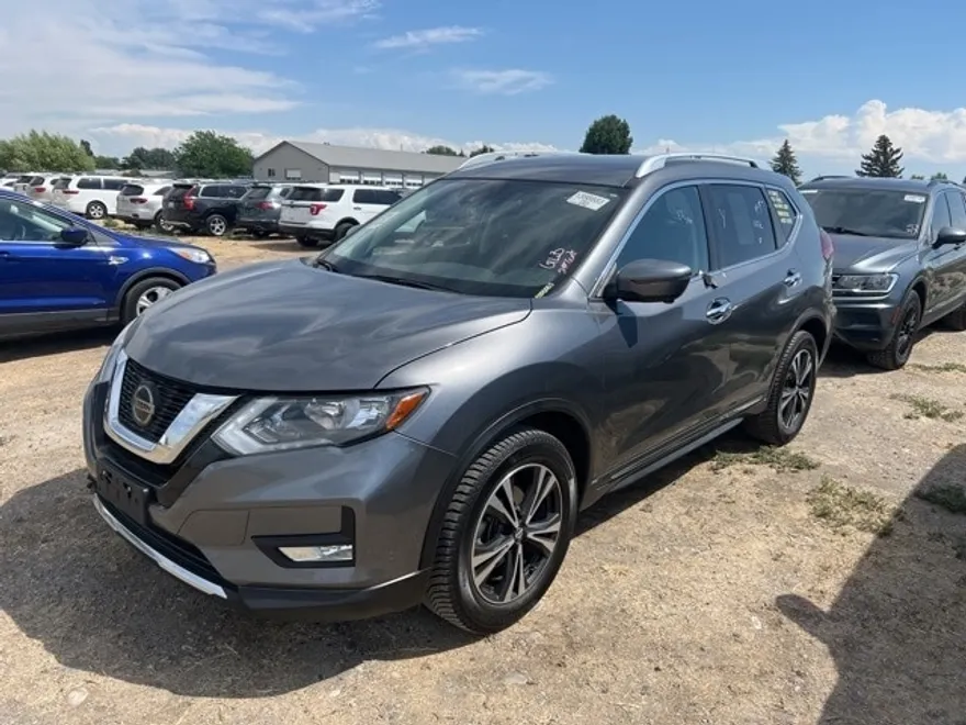 2018 Nissan Rogue SL photo 1