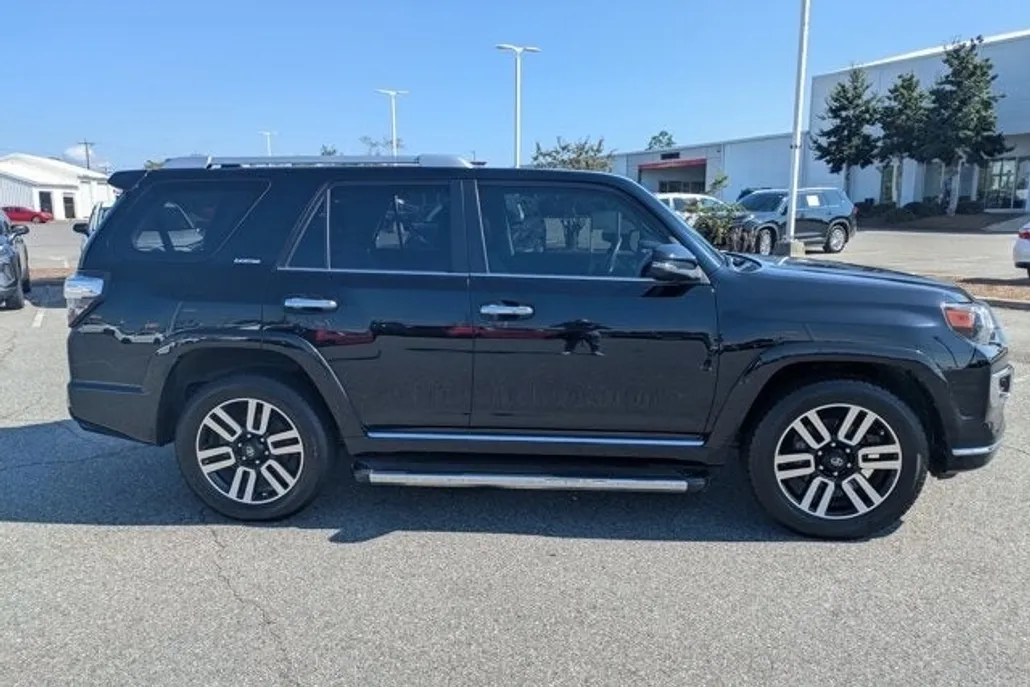 2019 Toyota 4Runner Limited photo 1
