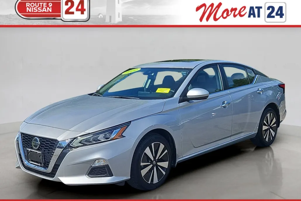2022 Nissan Altima 2.5 SV photo 1
