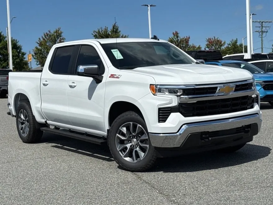 2026 Chevrolet Silverado 1500 LT photo 1