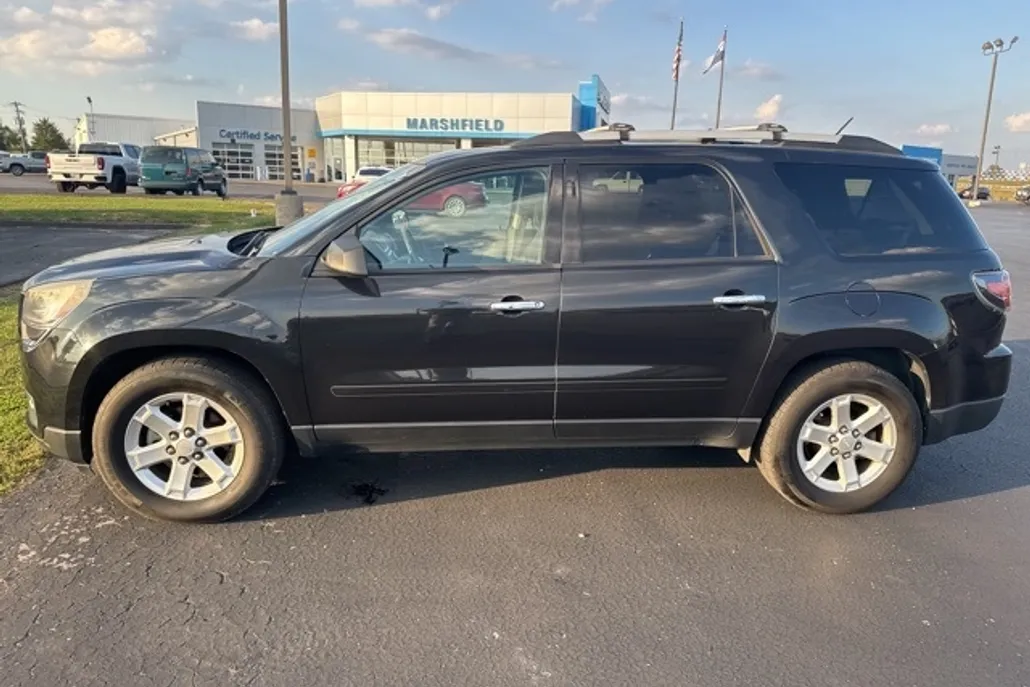 2015 Gmc Acadia SLE photo 1