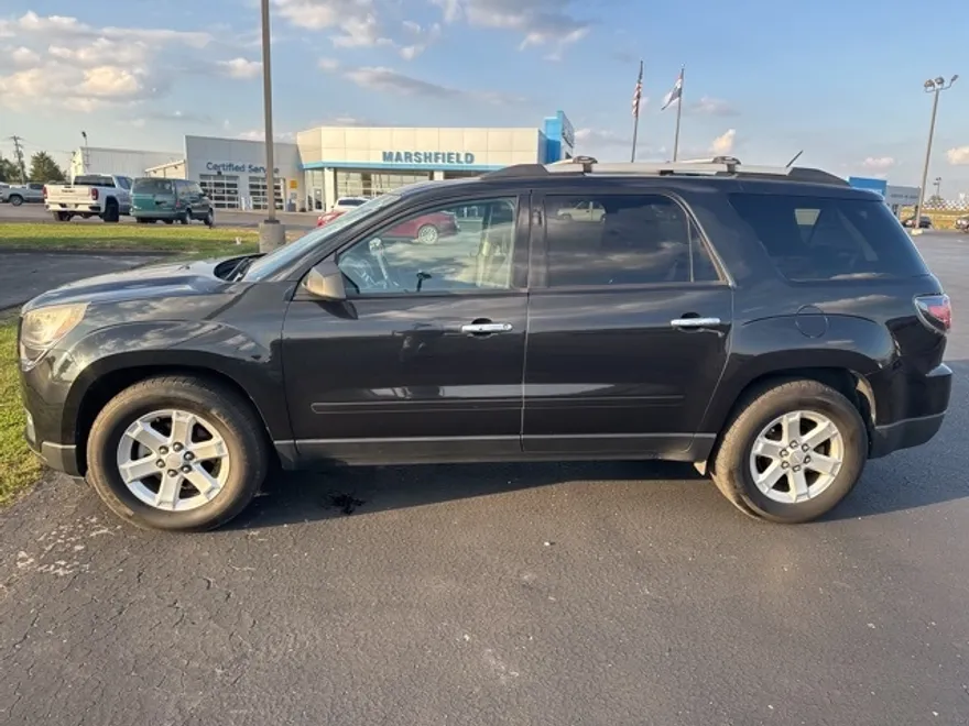 2015 Gmc Acadia SLE photo 1
