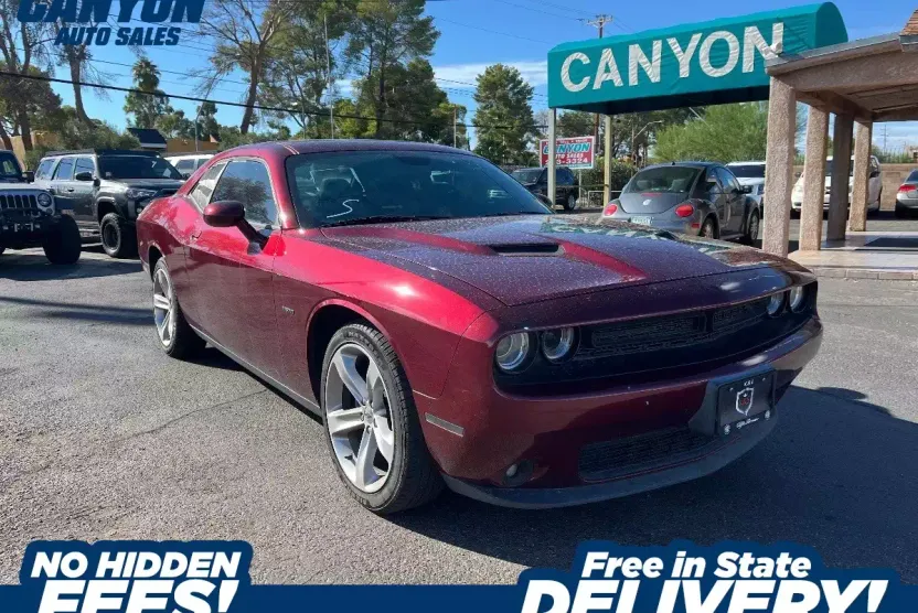 2018 Dodge Challenger R/T photo 1