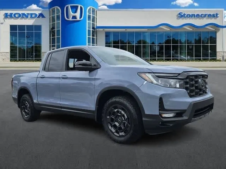 2025 Honda Ridgeline TrailSport photo 1