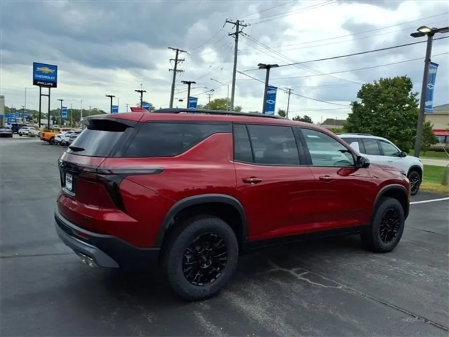 2026 Chevrolet Traverse Z71 photo 1