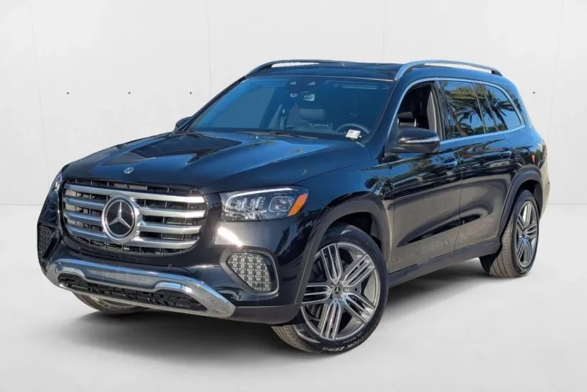 2025 Mercedes Benz GLS 450 4MATIC photo 1