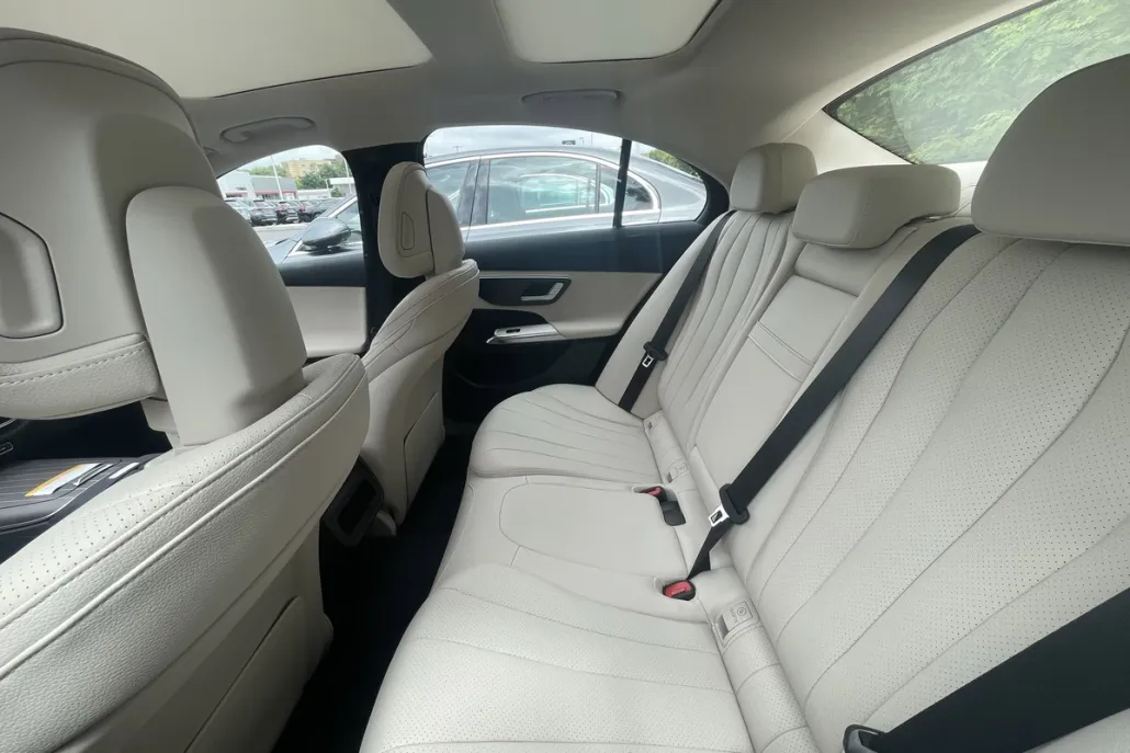 2025 Mercedes Benz E 350 photo 1