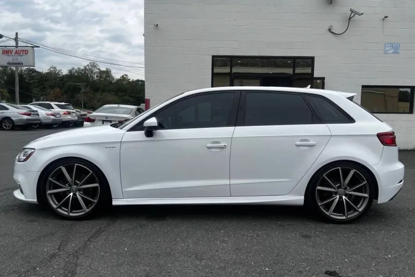 2017 Audi A3 E-tron Premium photo 1