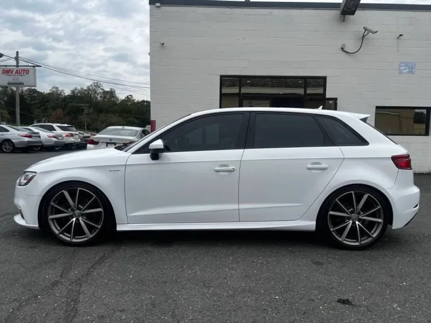2017 Audi A3 E-tron Premium photo 1