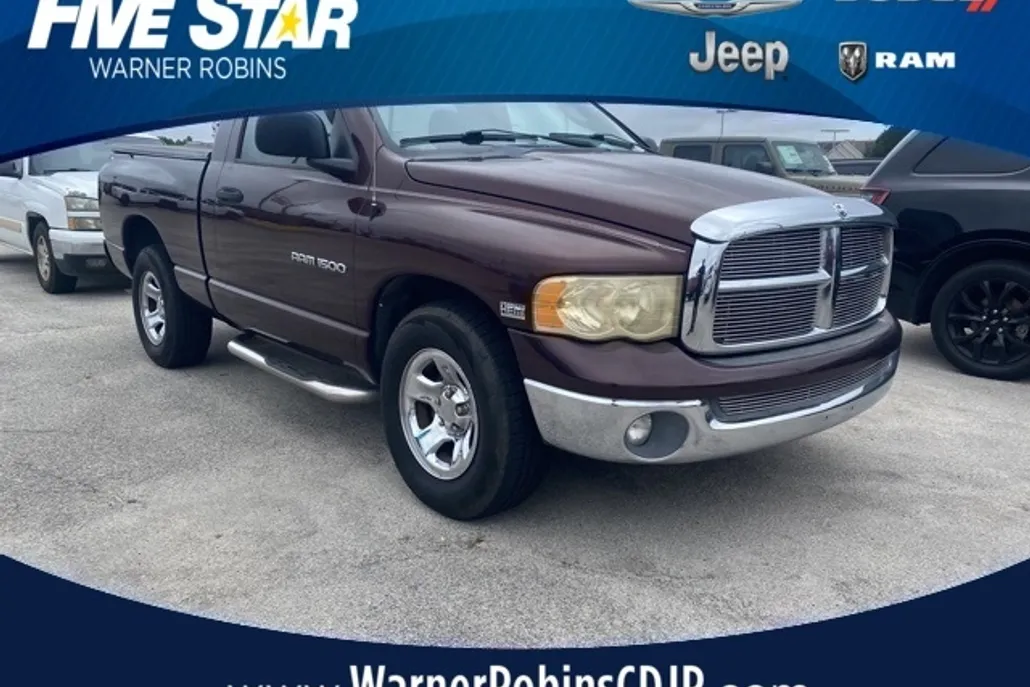 2004 Dodge Ram SLT photo 1