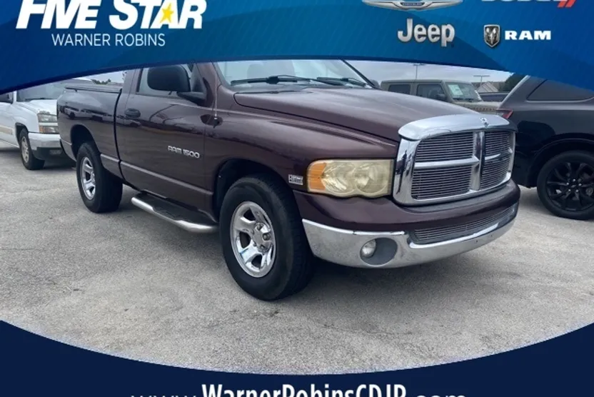 2004 Dodge Ram SLT photo 1