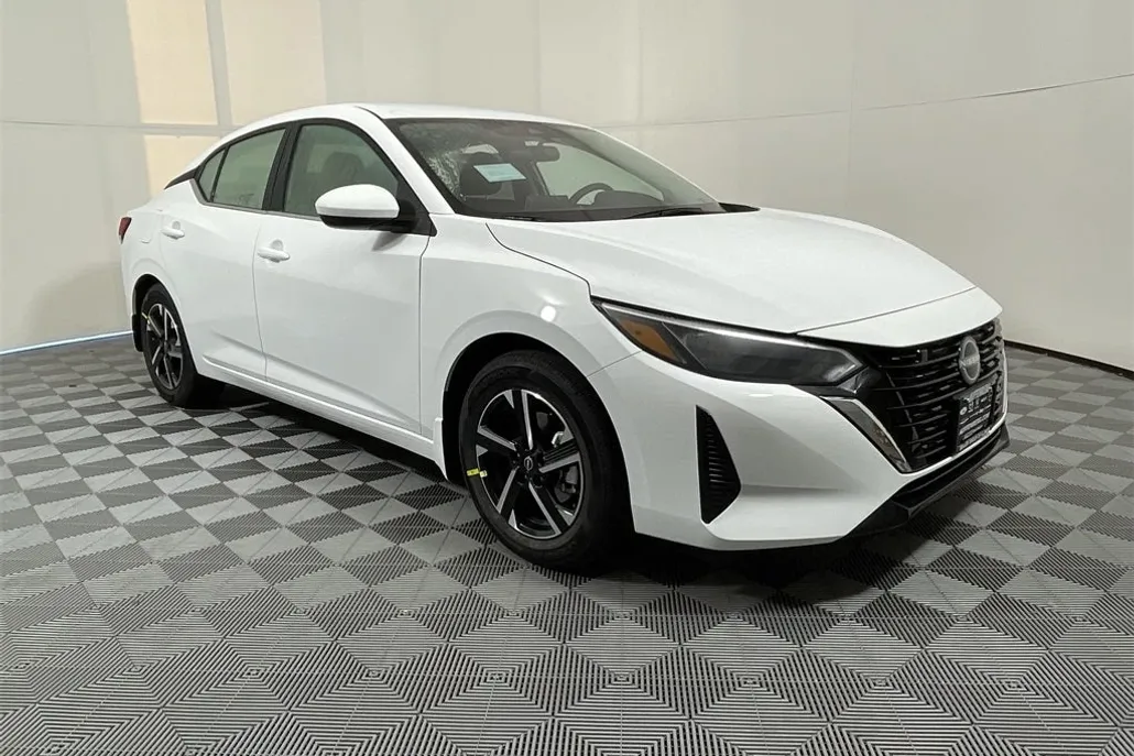 2025 Nissan Sentra SV photo 1