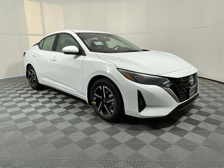 2025 Nissan Sentra SV photo 1