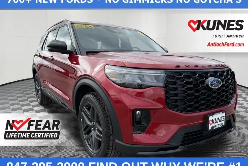 2025 Ford Explorer ST-Line photo 1