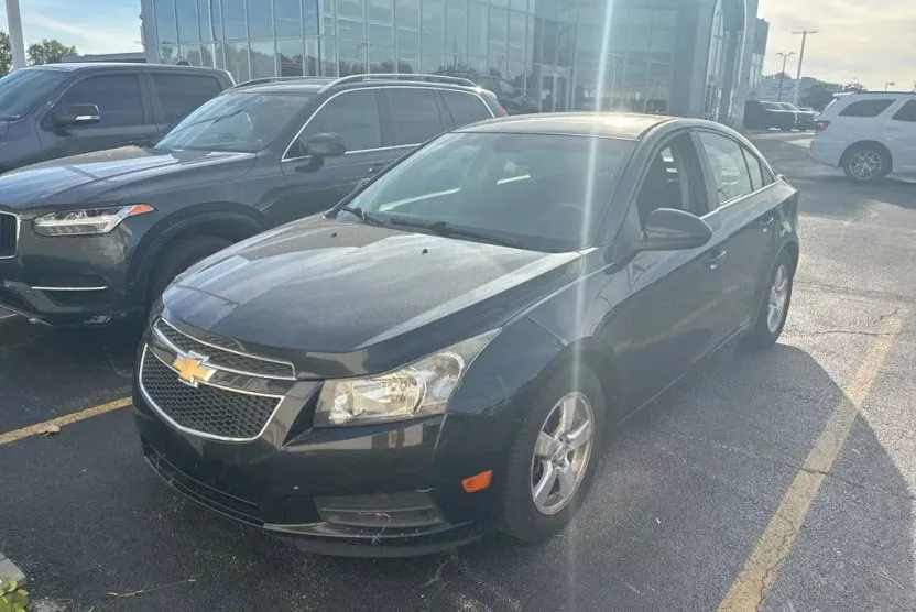 2014 Chevrolet Cruze photo 1