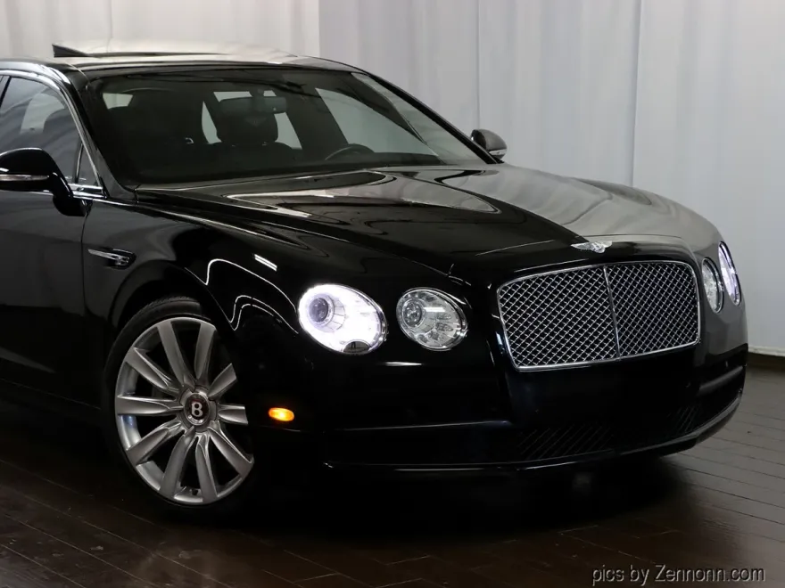 2018 Bentley Flying Spur V8 photo 1