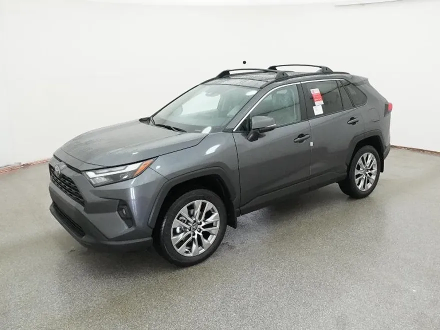 2025 Toyota RAV4 XLE Premium photo 1