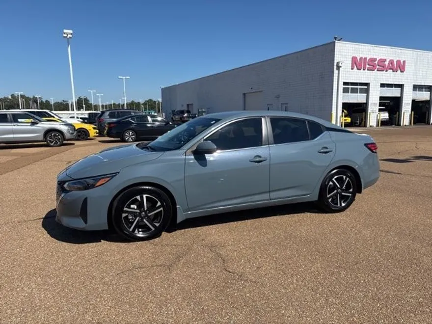2025 Nissan Sentra SV photo 1
